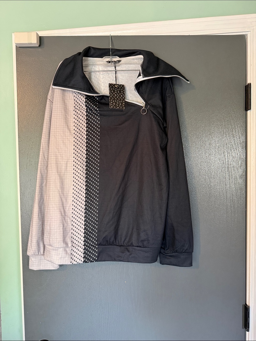 Women's Black and Gray Quarter-Zip Pullover Top